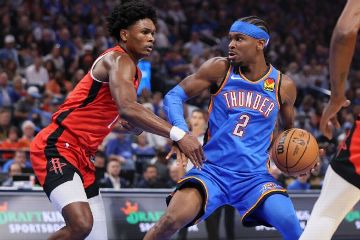 Gilgeous-Alexander's winning FTs put bow on Thunder's ring night