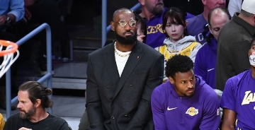 LeBron helps Lakers dissect opening-night loss