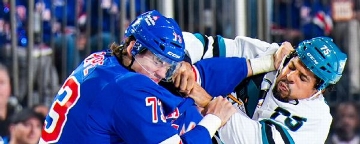 Reaves' fight with Rempe fires up Sharks in win