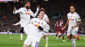 Leeds United pile more misery on West Ham with easy win