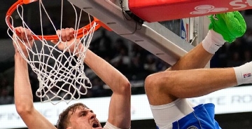 Mavs 0-2 as 'Fire Nico!' chants grow loud again
