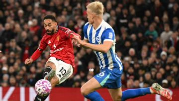 Premier League live updates: Matheus Cunha scores first Man United goal