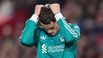 Premier League live updates: Liverpool take on Brentford