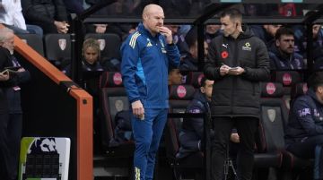 Forest boss Dyche scoffs at 'clickbait' Man United tactics story