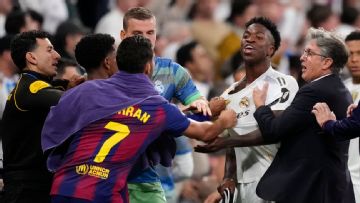 Real Madrid's Lunin sent off, 5 booked in post-Clásico scuffle
