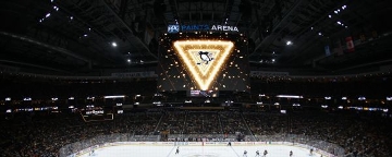 Fan at Pens game injured in fall from upper level