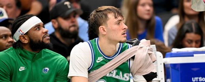 Mavs' Cooper Flagg hurts shoulder, is benched in crunch time