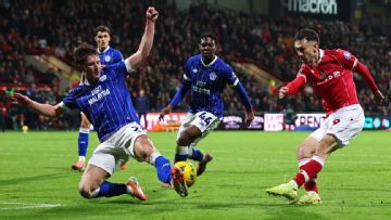 Cardiff end Welsh rivals Wrexham's Carabao Cup run