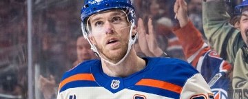 McDavid sheds slow start, nets two in Oilers' win