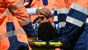 Désiré Doué stretchered off in PSG draw with Lorient