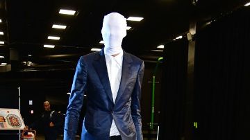 Victor Wembanyama's Halloween costume trend on pause