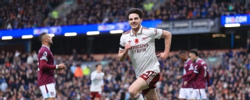 Arsenal remain top after another cleansheet win at Burnley