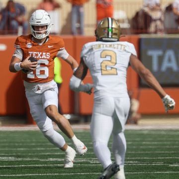 Arch Manning returns as Texas tops Vanderbilt, moves to 7-2