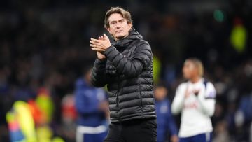 Tottenham boss Frank plays down Van de Ven, Spence snub