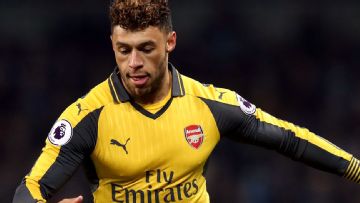 Explained: Why Alex Oxlade-Chamberlain is training with Arsenal