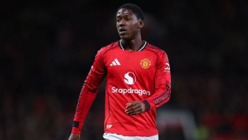 Transfer rumors, news: Napoli pushing for Man United's Mainoo