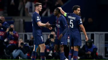 PSG's Achraf Hakimi exits in tears after wild Luis Díaz tackle