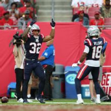 Diggs pep talk helps Patriots' Henderson run wild vs. Bucs
