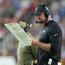 Lions offense rolls as Dan Campbell takes over play-calling