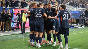 San Diego FC trounces Portland Timbers, moves on in playoffs