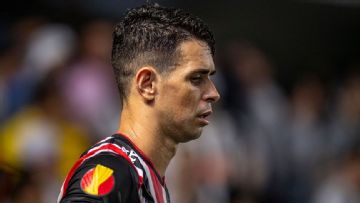 Ex-Chelsea star Oscar may retire after heart issue - sources