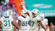 Jaylen Waddle delivers for Dolphins with Tyreek Hill out
