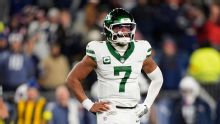 Jets: Coach Glenn "evalúa todo", hasta un cambio de quarterback