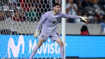 Experimenting Socceroos fall to Venezuela in World Cup prep