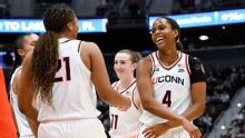 Doble-doble de Sarah Strong alza a #1 UConn sobre Ohio State