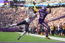 'He was behind me today': Nahshon Wright honors John Beam with INT