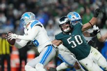 Eagles make statement on defense, shut down Jared Goff, Lions