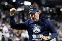 Cowboys honor Marshawn Kneeland in dominant win over Raiders