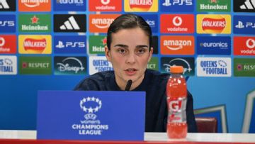 Arsenal boss Slegers calls for more creativity vs. Real Madrid