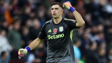 Transfer rumors, news: Inter eye move for Villa goalkeeper Martínez