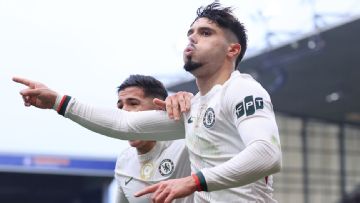 Pedro Neto and Enzo Fernandez fire Chelsea past Burnley