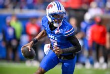 QB Kevin Jennings announces return to SMU for senior season