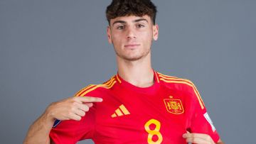 Arsenal scout Rodrigo Mendoza - who is the Spain U20 talent?