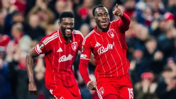 Nottingham Forest rout Malmö in European Cup final rematch