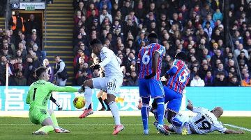 Crystal Palace vs Man United LIVE: Latest updates as Mateta gives Palace the lead