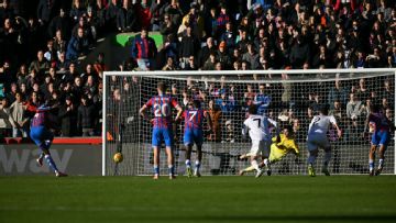 Premier League live updates: Crystal Palace-Man United