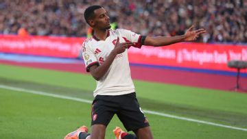 West Ham vs Liverpool LIVE: Latest updates as Isak puts Liverpool infront