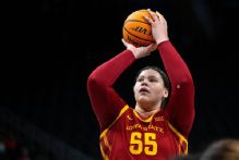Iowa State women's hoops star Audi Crooks entering portal