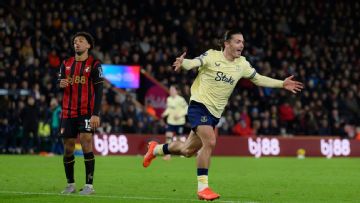 Jack Grealish guides Everton to win, top half of table