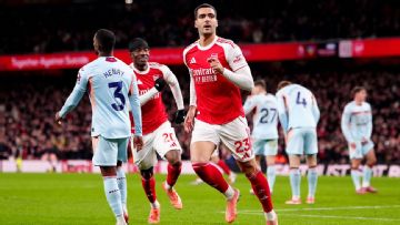 Premier League live updates: Arsenal-Brentford, Liverpool-Sunderland