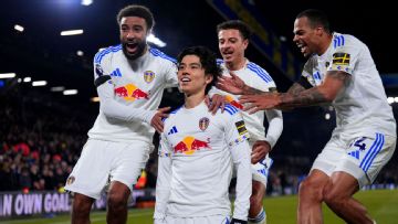 Chelsea stunned by struggling Leeds to dent title hopes