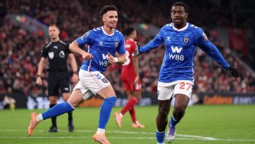 Premier League as it happened: Sunderland-Liverpool draw, Leeds stun Chelsea