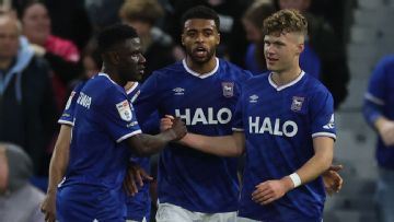 Championship leaders Coventry City humbled by Ipswich Town