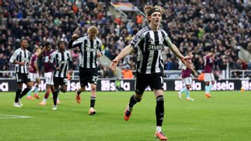 Newcastle brush 10-man Burnley aside
