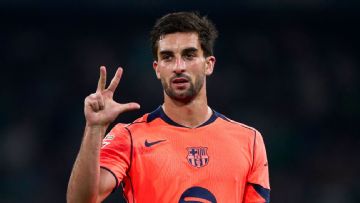 Torres nets 1st-half hat trick as Barcelona beat Real Betis