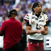 Commanders' Jayden Daniels, Zach Ertz exit with injuries